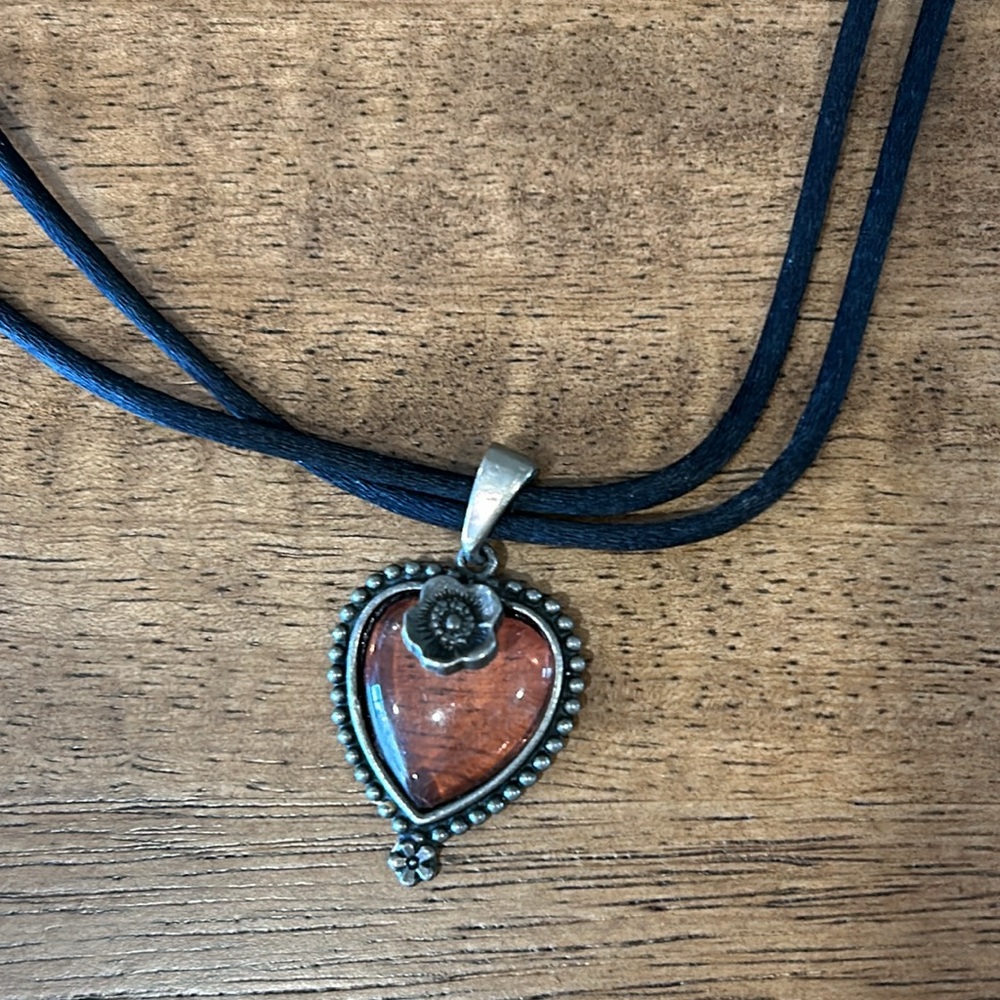 90’s Heart Glass Necklace